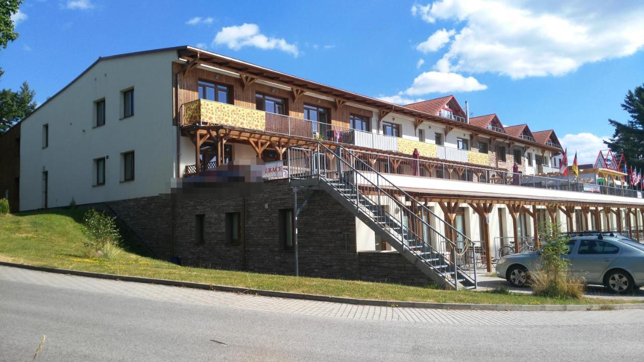 Apartman Leo Nr. 8 Lipno Nad Vltavou Ngoại thất bức ảnh